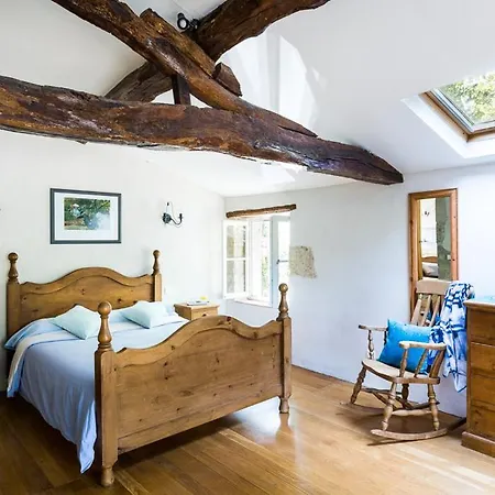 Montagnac-sur-auvignon Sleeps 10 * Montagnac-sur-Auvignon